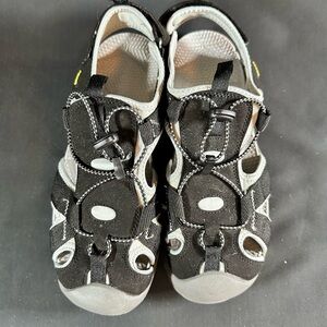 Riemot Sandals 9W Great Used Condition Hiking Water Womens